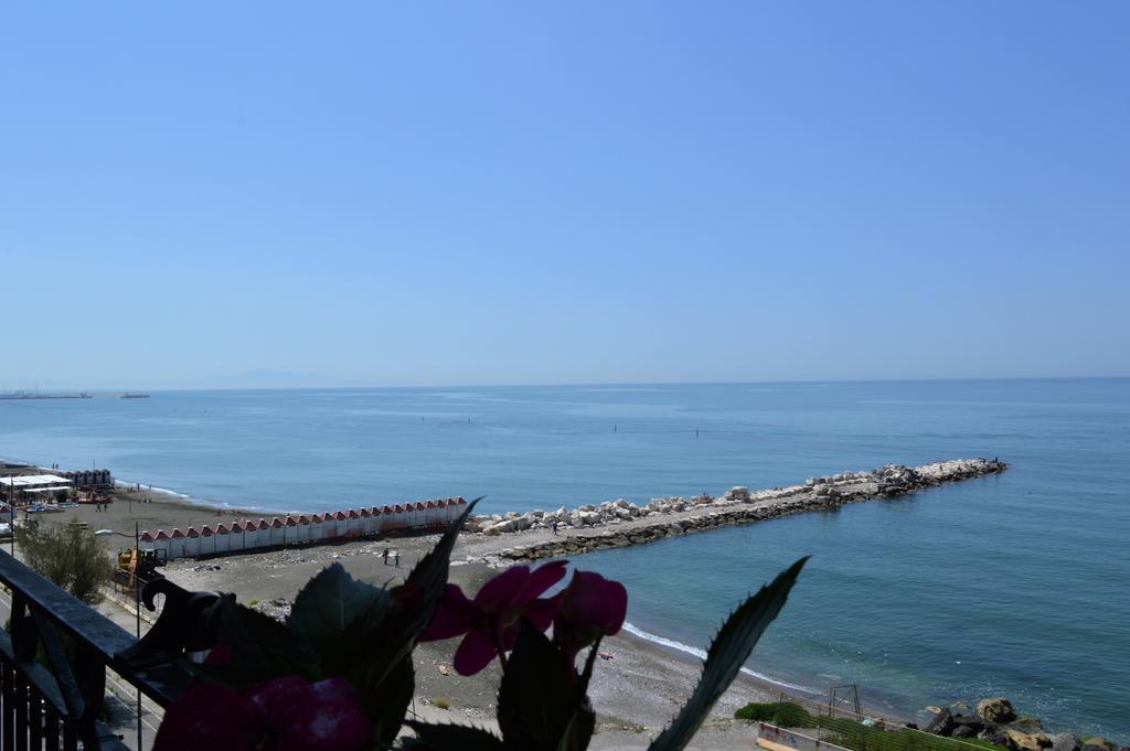 B&B Fronte Del Mare Salerno Eksteriør bilde